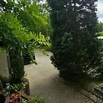 Johnis Fewo, Naehe Stadtzentrum - Uni In Sehr Ruhiger Lage Mit Terrasse Und Eigenem Parkplatz