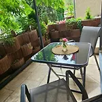 Apartment Johnis Fewo, Naehe Stadtzentrum - Uni In Sehr Ruhiger Lage Mit Terrasse Und Eigenem Parkplatz Cottbus