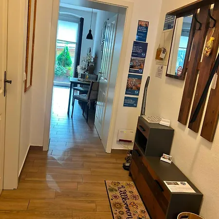 아파트 Johnis Fewo, Naehe Stadtzentrum - Uni In Sehr Ruhiger Lage Mit Terrasse Und Eigenem Parkplatz