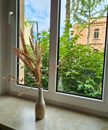 Johnis Fewo, Naehe Stadtzentrum - Uni In Sehr Ruhiger Lage Mit Terrasse Und Eigenem Parkplatz Cottbus