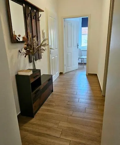 Apartamento Johnis Fewo, Naehe Stadtzentrum - Uni In Sehr Ruhiger Lage Mit Terrasse Und Eigenem Parkplatz *