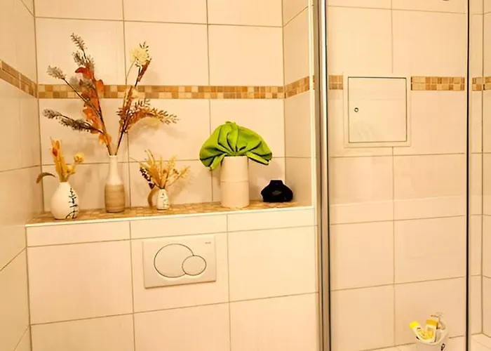 Johnis Fewo, Naehe Stadtzentrum - Uni In Sehr Ruhiger Lage Mit Terrasse Und Eigenem Parkplatz شقة كوتبوس