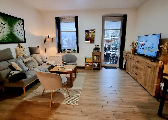 Apartamento Johnis Fewo, Naehe Stadtzentrum - Uni In Sehr Ruhiger Lage Mit Terrasse Und Eigenem Parkplatz